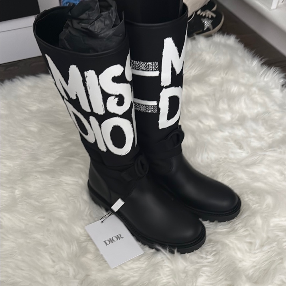 Christian Dior Black and White Graphic Boots. Size 39.5. Brand New
